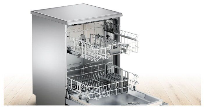 Отдельностоящая посудомоечная машина Bosch SMS 25AI05E