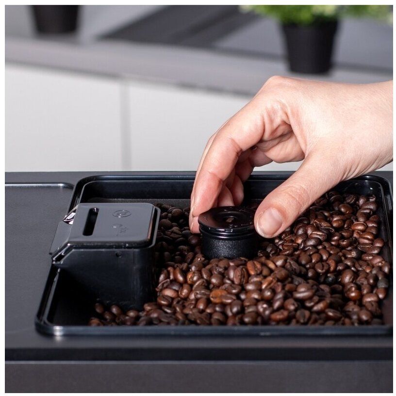 Кофемашина Zelmer Maestro Barista ZCM8121