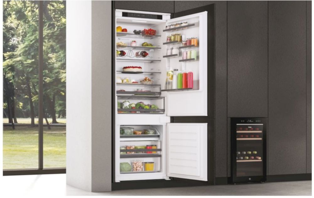 Встраиваемый холодильник Haier HE 7195BCMW