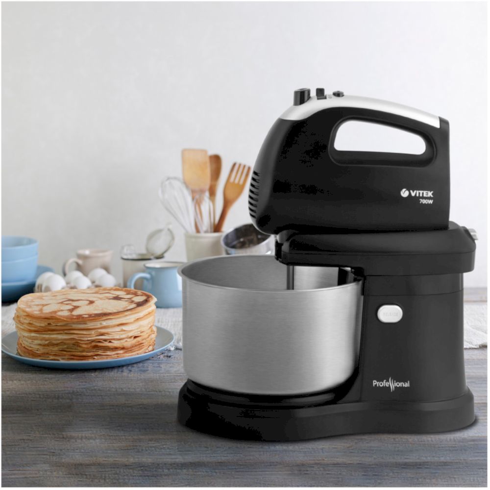 Миксер Vitek VT-1417 черный