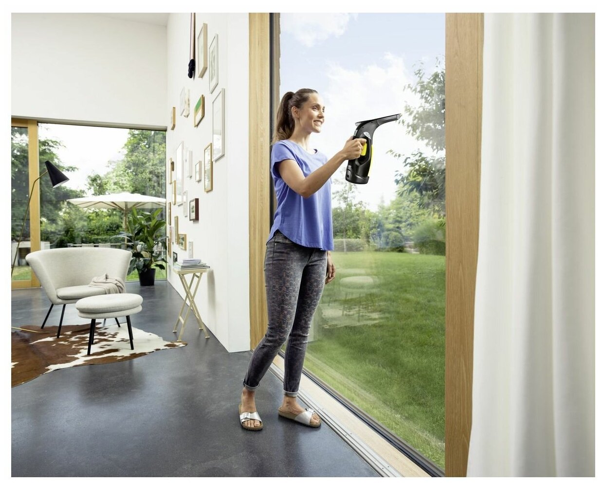 Стеклоочиститель Karcher WV 2 Premium Black Edition 1.633-426.0