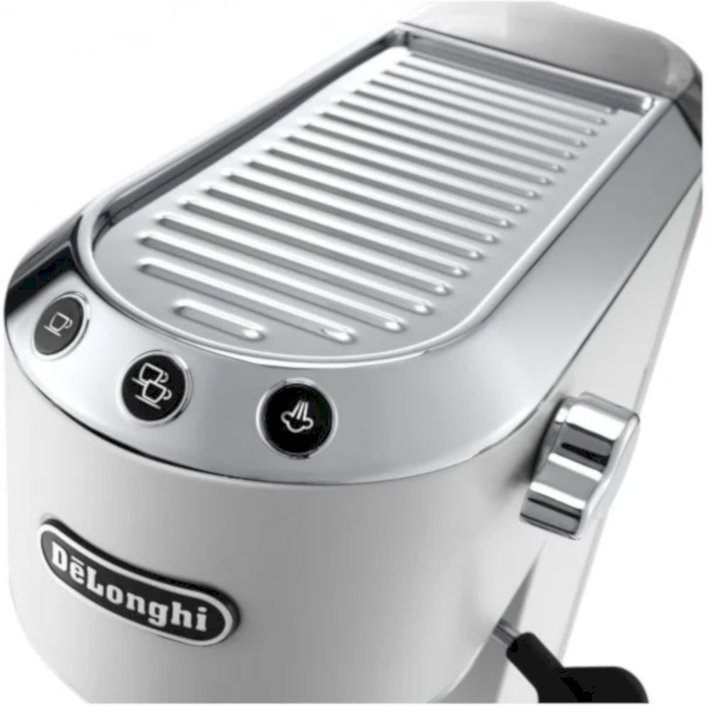 Кофеварка рожковая De'longhi EC685.W белый