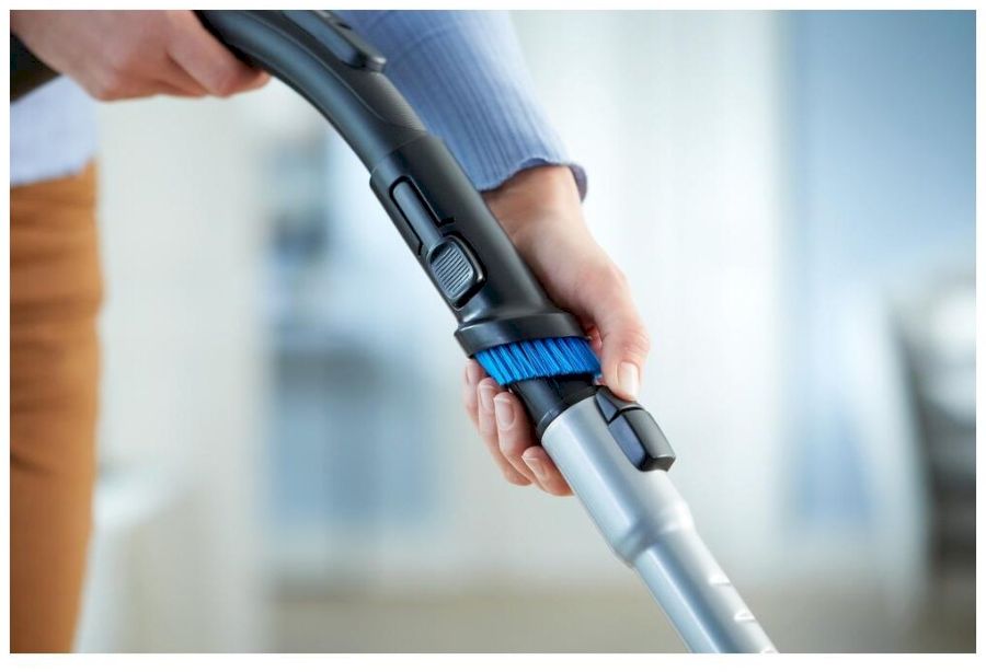 Пылесос Philips FC9330/09 черный/красный