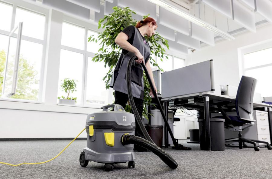 Профессиональный пылесос Karcher T 11/1 Classic серый (15271970)