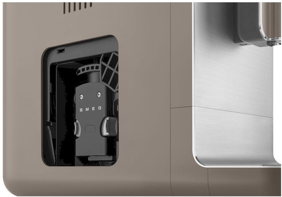 Кофемашина Smeg BCC01TPMEU светло коричневый