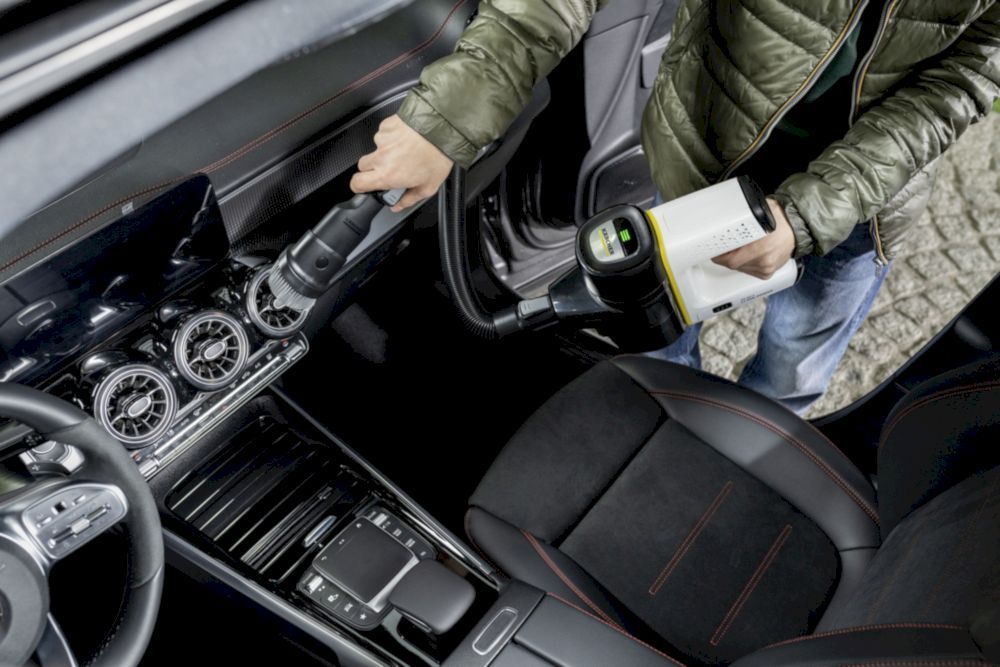 Аккумуляторный пылесос Karcher VC 6 Cordless ourFamily Car (11986720)