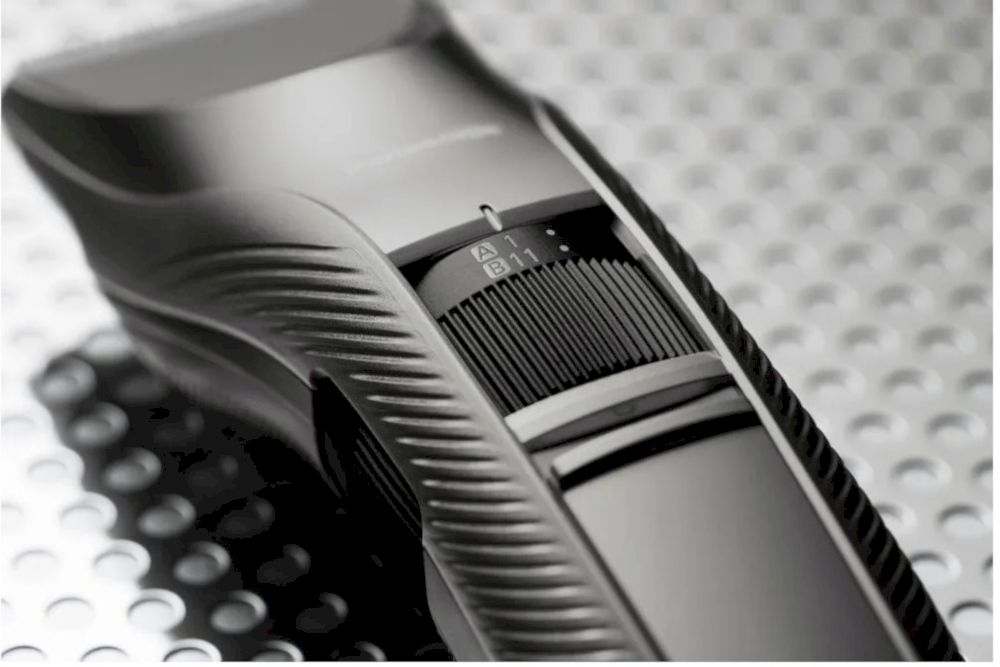 Машинка для стрижки волос Panasonic ER-GC63-H503