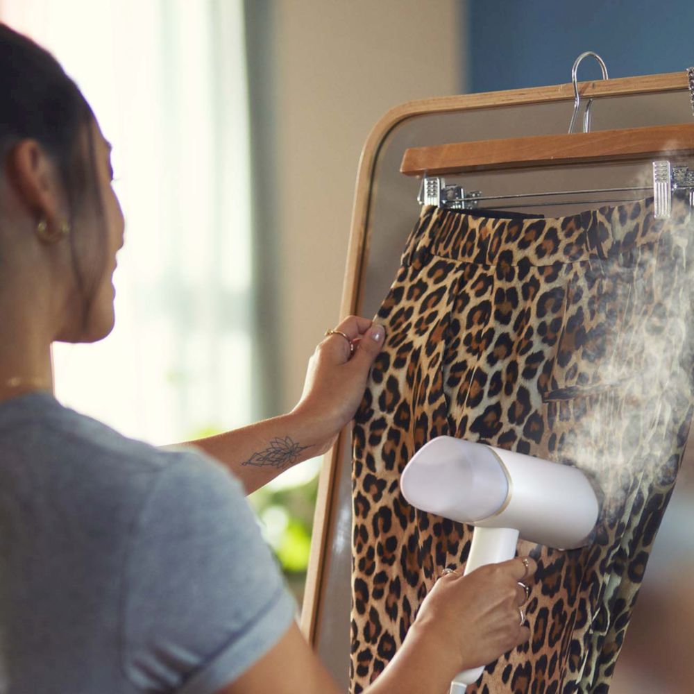 Отпариватель ручной Philips STH3020/10