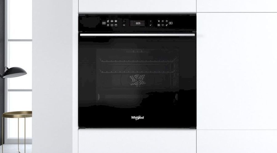 Духовой шкаф Whirlpool W7 OM4 4S1 P BL черный