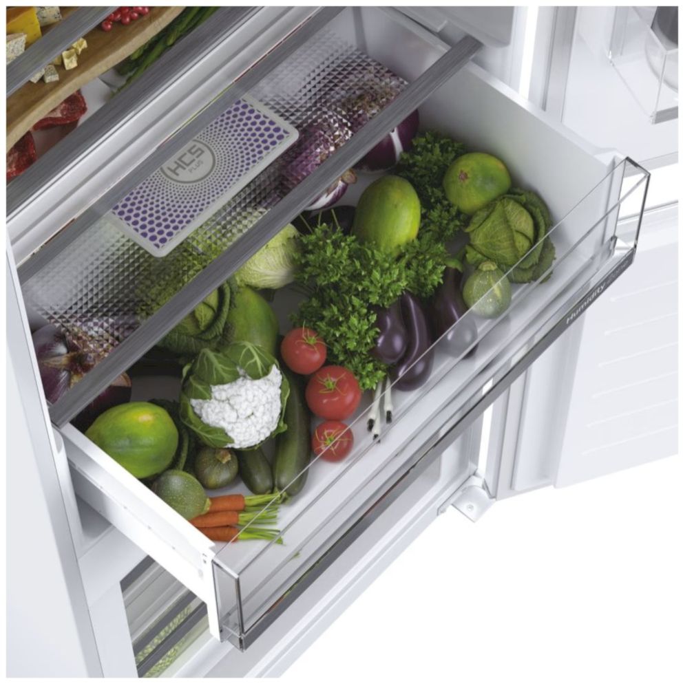 Встраиваемый холодильник Haier HE 7195BCMW