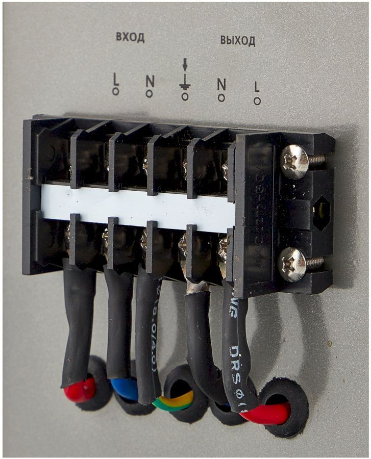 Стабилизатор Ресанта АСН-5 000/1-Ц (63/6/6)