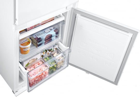 Встраиваемый холодильник Samsung BRB26602FWW