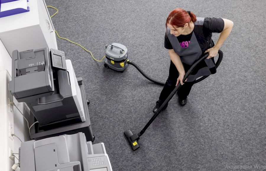 Профессиональный пылесос Karcher T 11/1 Classic серый (15271970)