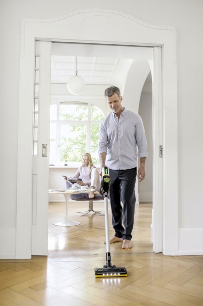 Вертикальный пылесос Karcher VC 7 Signature Line *EU (11987500)