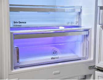 Встраиваемый холодильник Schaub Lorenz SLU E235B6