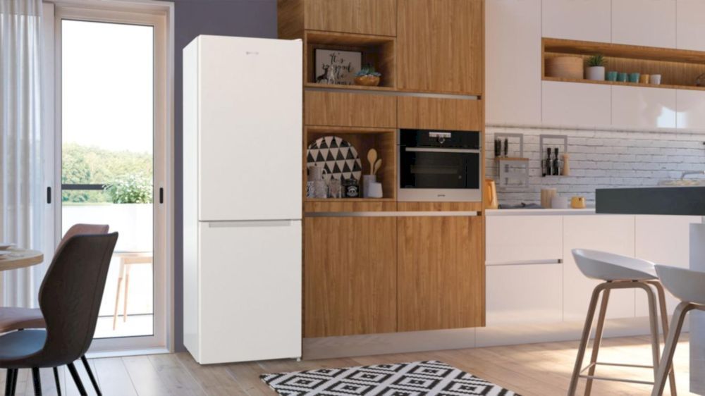Холодильник Gorenje NRK6202EW4