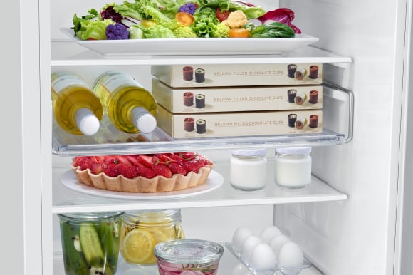 Встраиваемый холодильник Samsung BRB 30602FWW