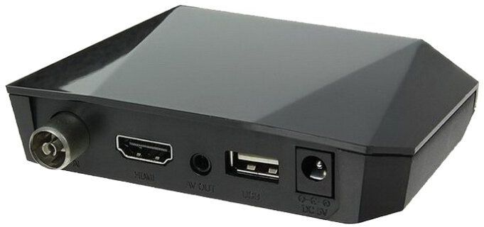 Цифровой эфирный тюнер D-color DC705HD