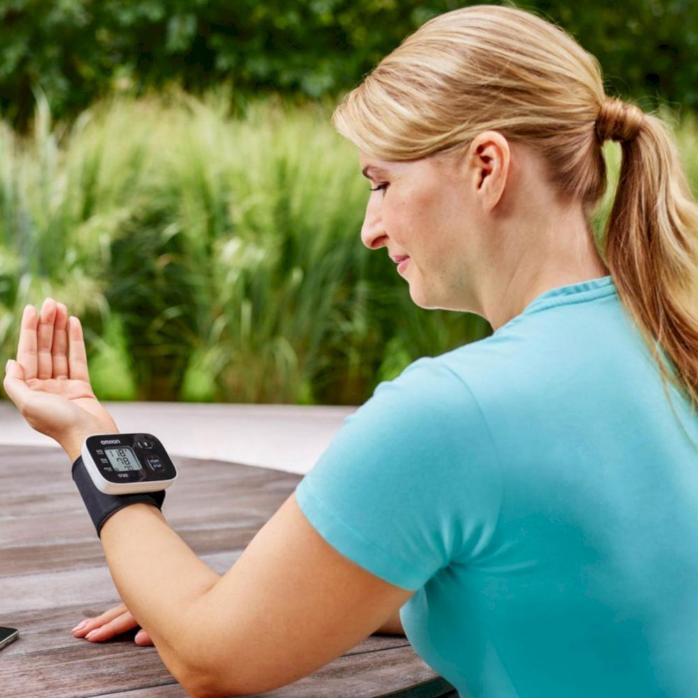 Измеритель артериального давления, частоты пульса автоматический Omron RS2 Intelli IT (HEM-6161T-RU)